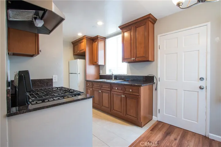 2512 Canada Boulevard 5, Glendale, California 91208