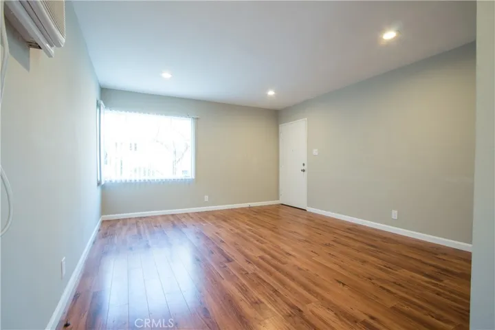 2512 Canada Boulevard 5, Glendale, California 91208