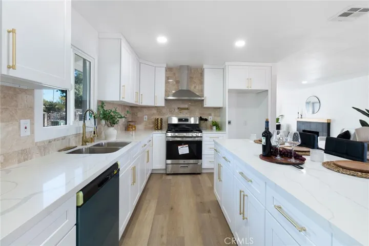 10042 54th Street, Jurupa Valley, California 92509