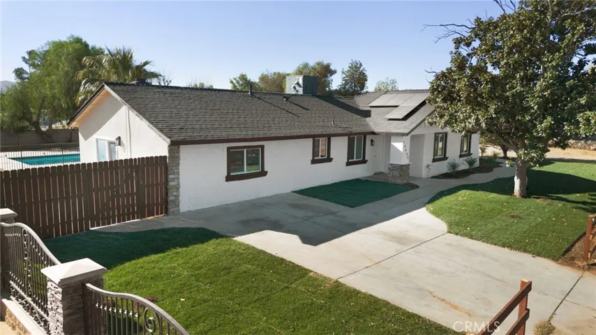 10042 54th Street, Jurupa Valley, California 92509