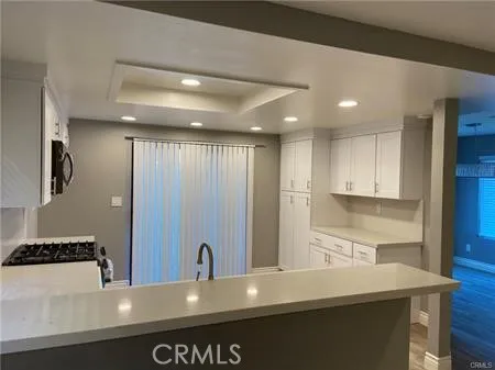 3844 Lost Springs Drive, Calabasas, California 91301