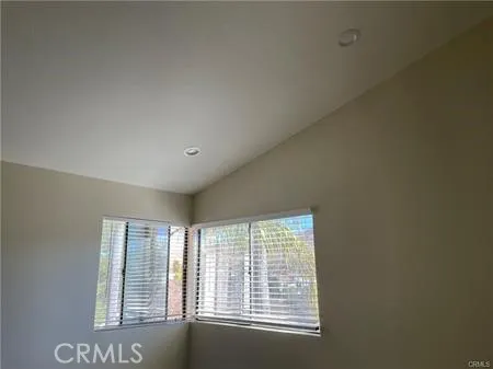 3844 Lost Springs Drive, Calabasas, California 91301