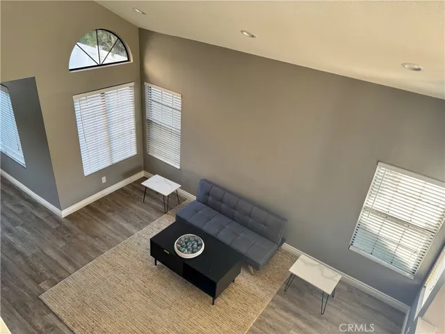3844 Lost Springs Drive, Calabasas, California 91301
