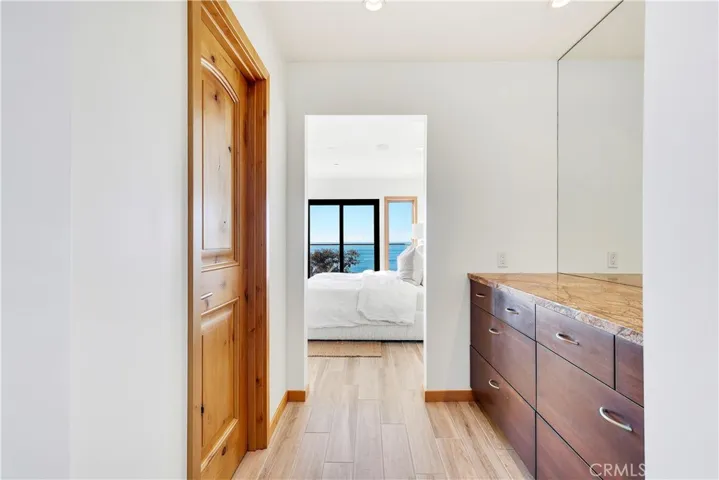 206 Grandview Street, Laguna Beach, California 92651