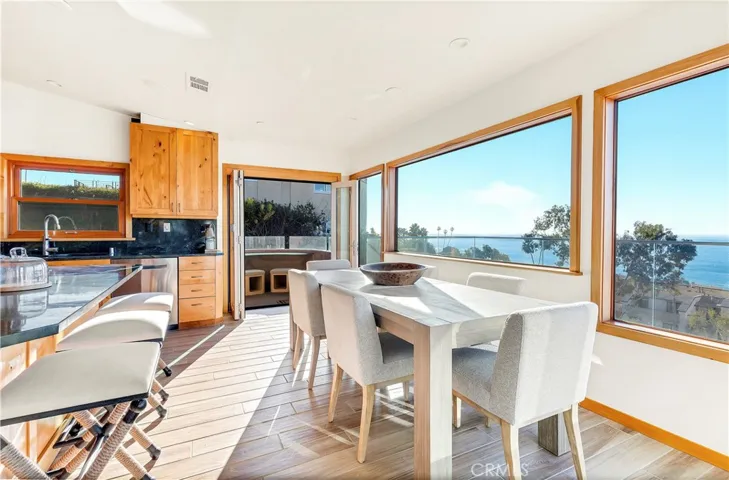 206 Grandview Street, Laguna Beach, California 92651