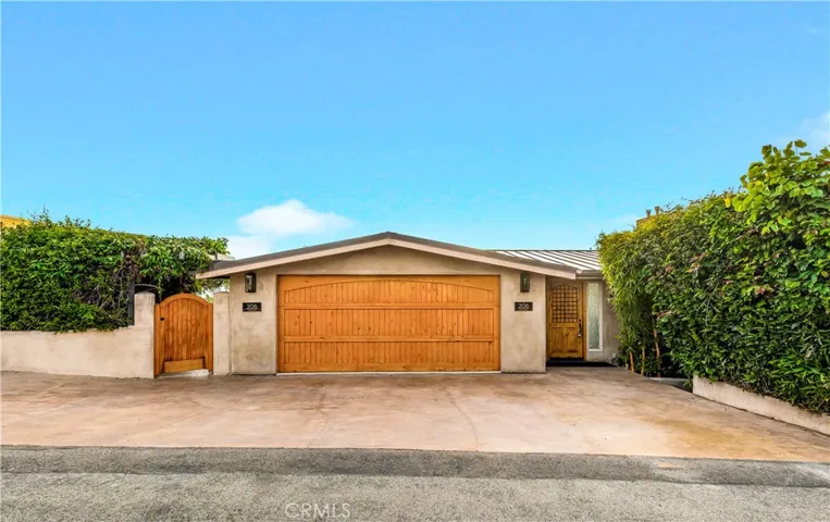 206 Grandview Street, Laguna Beach, California 92651
