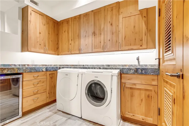 206 Grandview Street, Laguna Beach, California 92651
