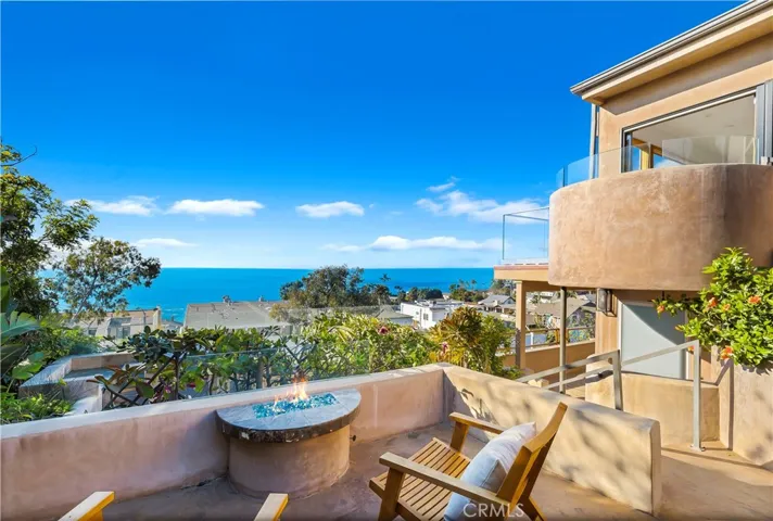 206 Grandview Street, Laguna Beach, California 92651
