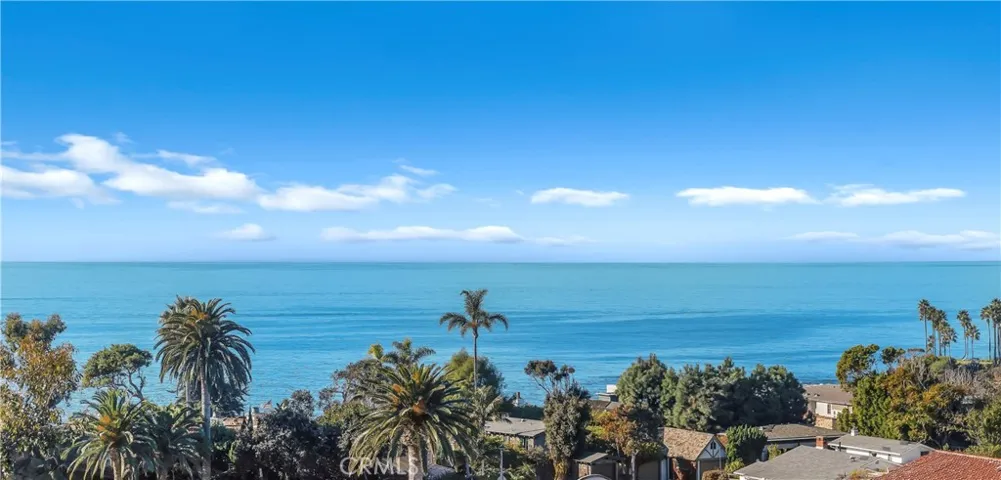 206 Grandview Street, Laguna Beach, California 92651