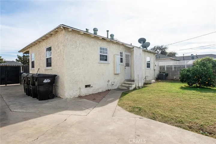 625 S 3rd St, Montebello, California 90640