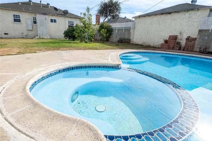 625 S 3rd St, Montebello, California 90640