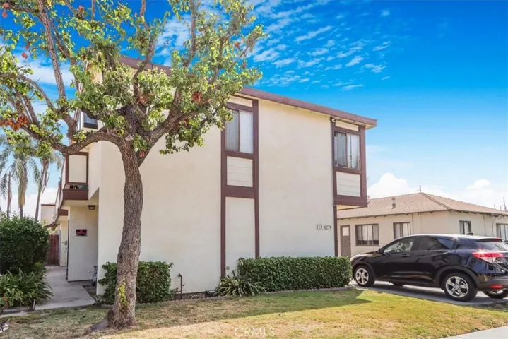 419 N Eastwood Avenue, Santa Ana, California 92701