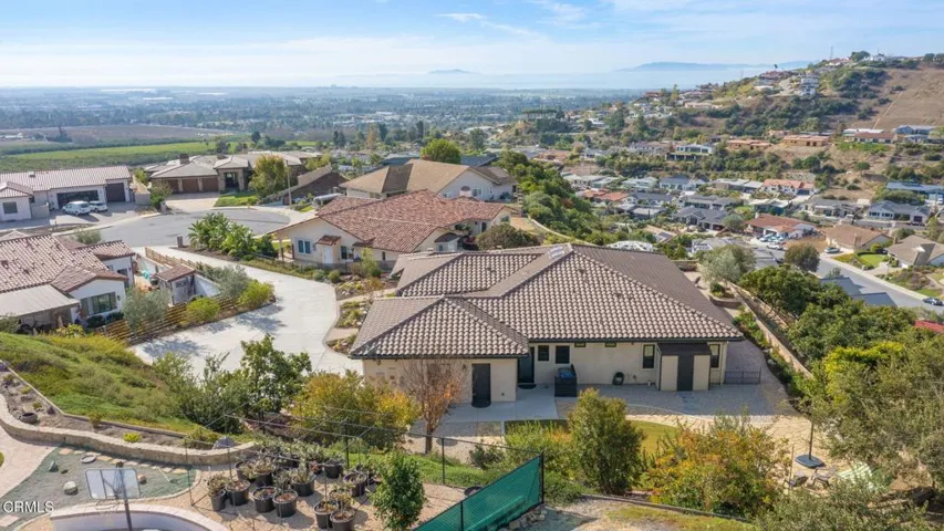 79-web-or-mls-UpmarketMedia-7155Ridg-aer