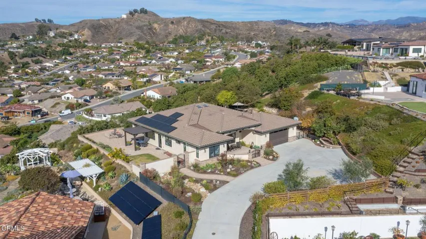 76-web-or-mls-UpmarketMedia-7155Ridg-aer