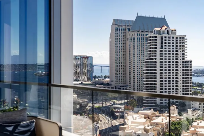 888 W E Street 1903, San Diego, California 92101