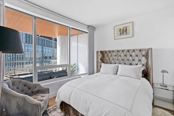 888 W E Street 1903, San Diego, California 92101