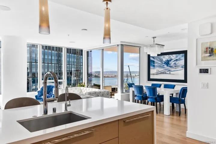 888 W E Street 1903, San Diego, California 92101