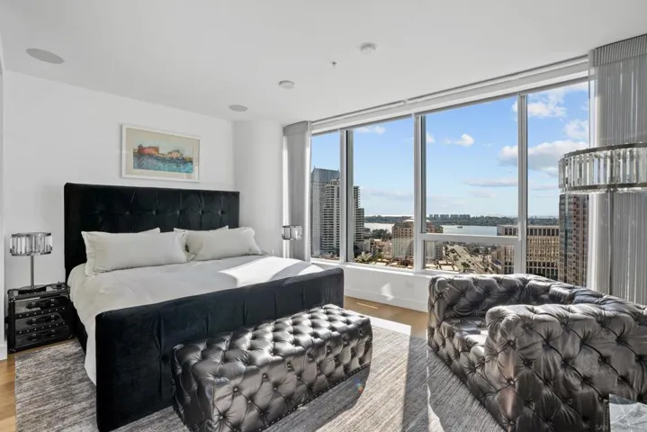 888 W E Street 1903, San Diego, California 92101