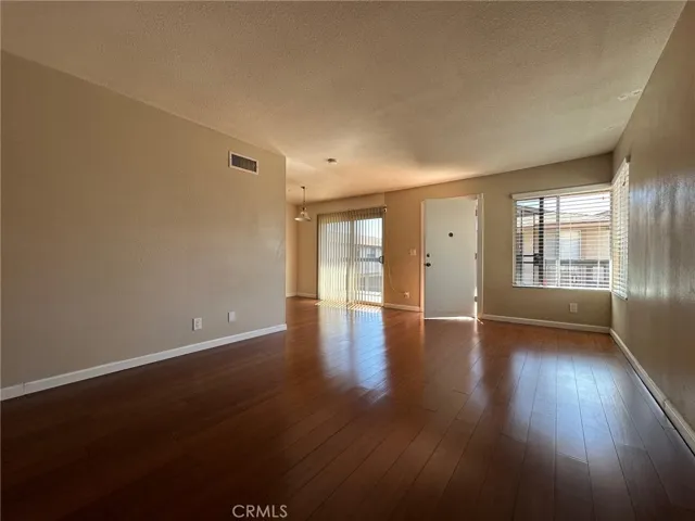 Living area 2