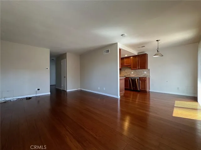 Living area with Dining