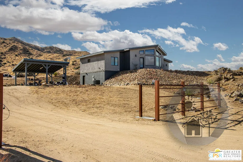 57795 Santa Barbara Drive, Yucca Valley, California 92284 home-pic-50