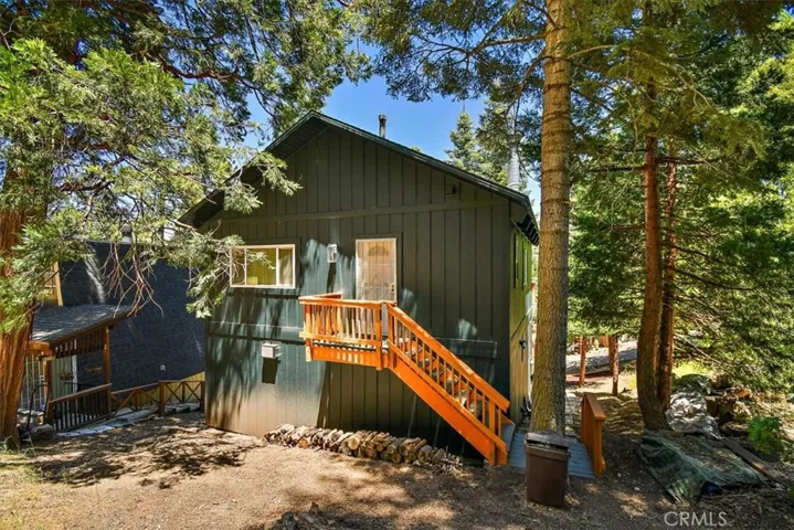 1180 Scenic Way, Rimforest, California 92378