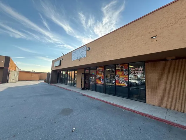 1135 N Main Street, Salinas, California 93906