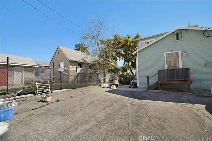 7027 Painter Avenue, Whittier, California 90602