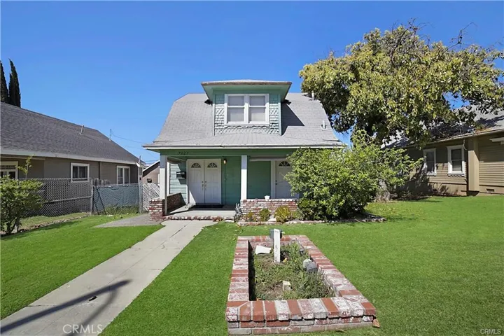 7027 Painter Avenue, Whittier, California 90602