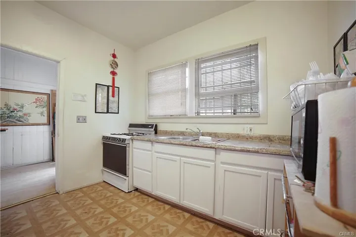 7027 Painter Avenue, Whittier, California 90602