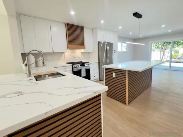 11560 Polaris Dr, San Diego, California 92126