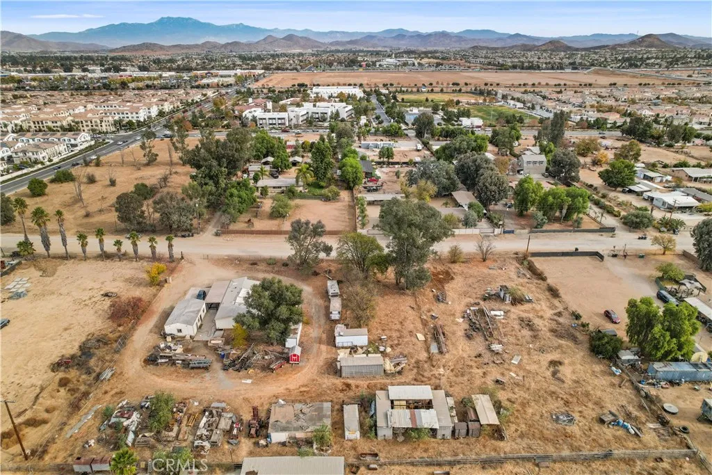 30581 Old Windmill Road, Menifee, California 92584 home-pic-1