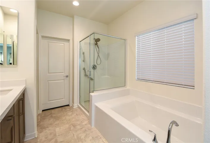 15537 Parry Peak Dr, Fontana, California 92336