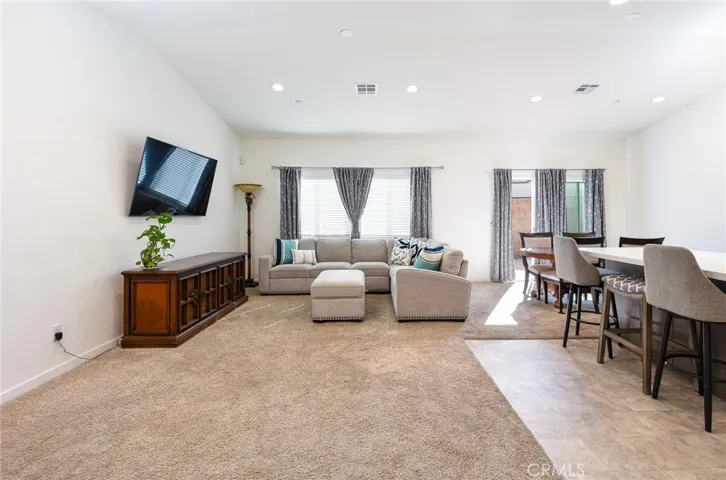15537 Parry Peak Dr, Fontana, California 92336