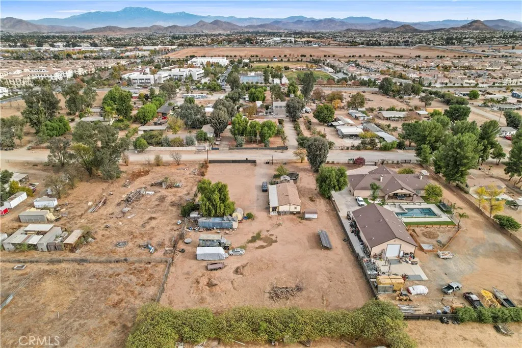 30645 Old Windmill Road, Menifee, California 92584 home-pic-0