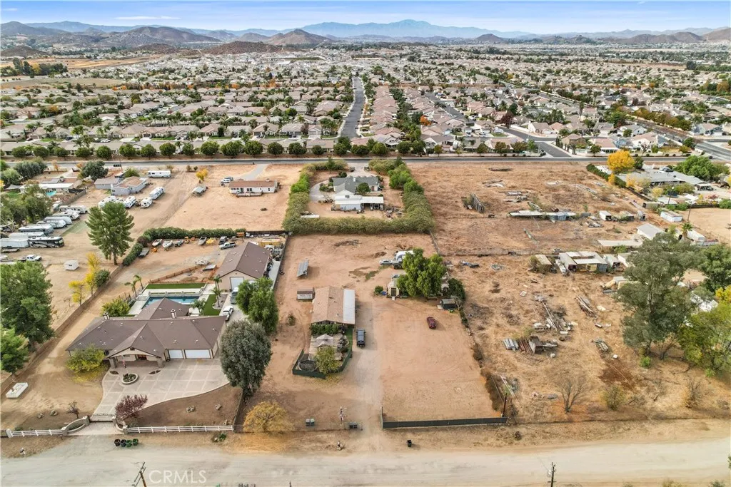 30645 Old Windmill Road, Menifee, California 92584 home-pic-1