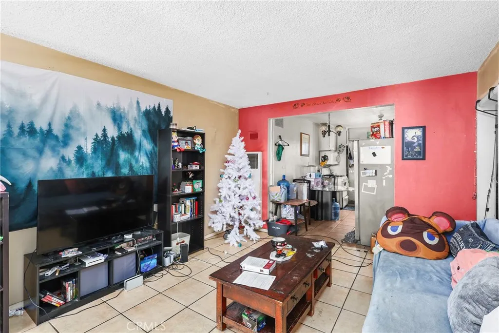 4014 E Alondra Boulevard, Compton, California 90221 home-pic-16