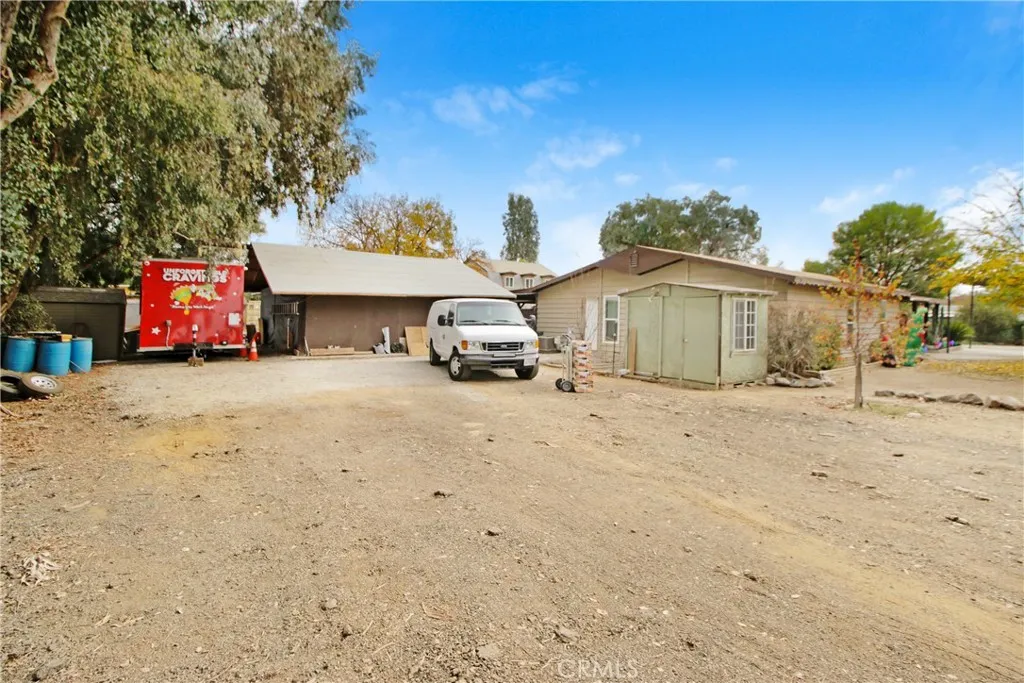 30640 Old Windmill Road, Menifee, California 92584 home-pic-11