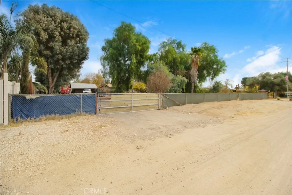 30640 Old Windmill Road, Menifee, California 92584 home-pic-13