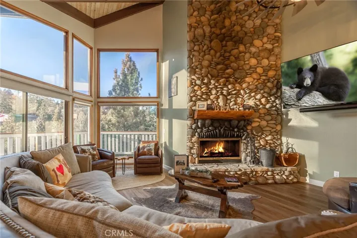 521 Division Drive, Big Bear City, California 92314