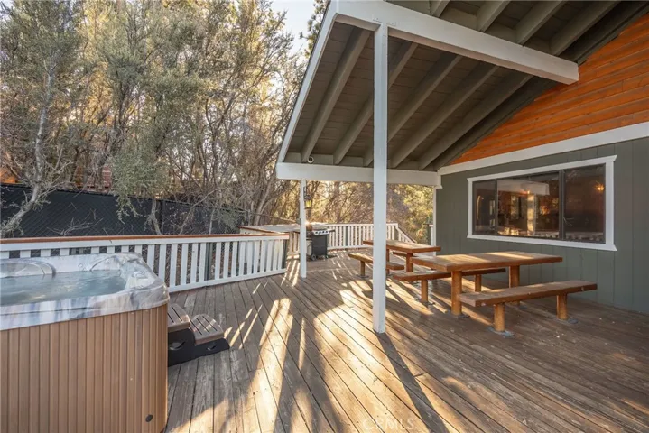 521 Division Drive, Big Bear City, California 92314