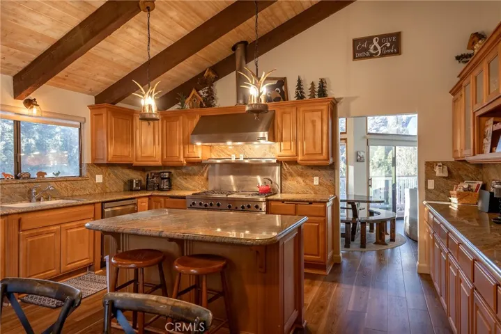 521 Division Drive, Big Bear City, California 92314