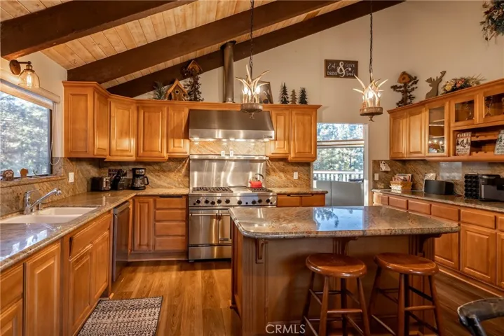 521 Division Drive, Big Bear City, California 92314