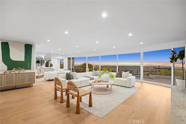 1921 Sabrina, Corona Del Mar, California 92625