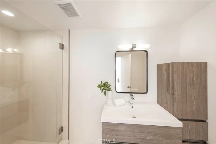 1921 Sabrina, Corona Del Mar, California 92625