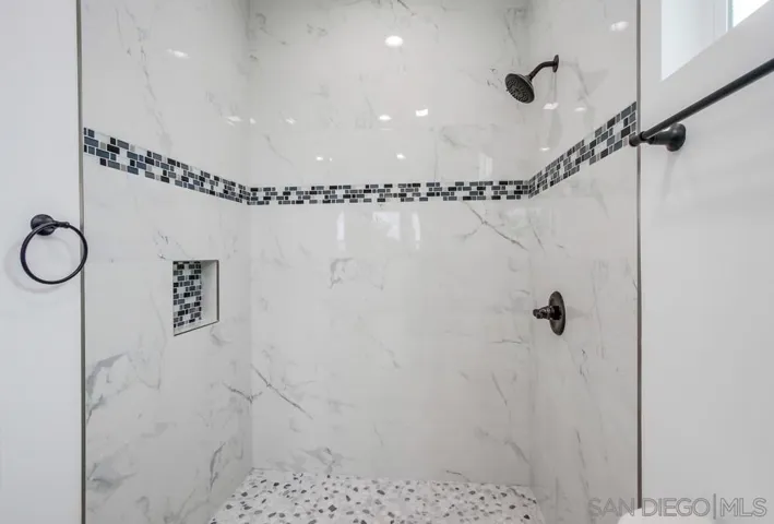 4325 4331 Clairemont Dr, San Diego, California 92117
