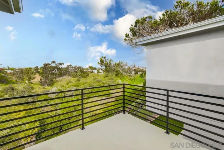 4325 4331 Clairemont Dr, San Diego, California 92117