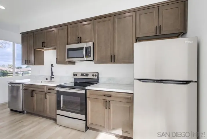 4325 4331 Clairemont Dr, San Diego, California 92117