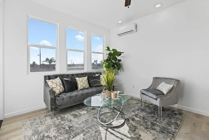4325 4331 Clairemont Dr, San Diego, California 92117
