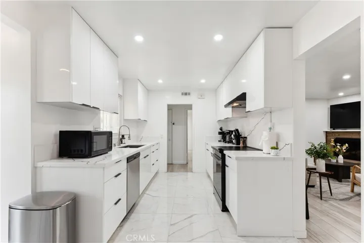 11121 Vinevale Street, Garden Grove, California 92841